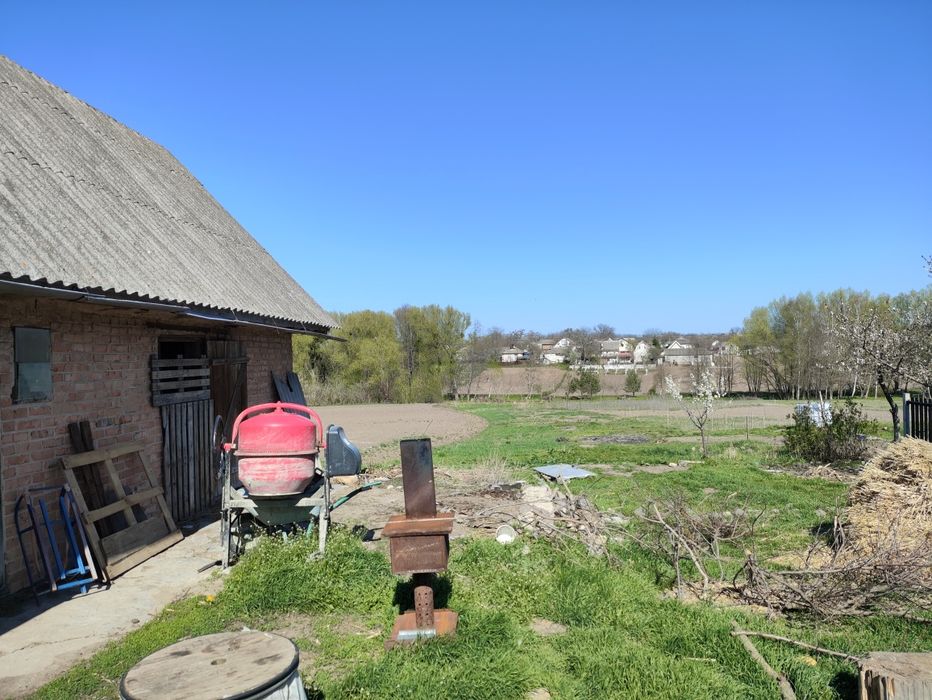 Хата зі зручностями всередині