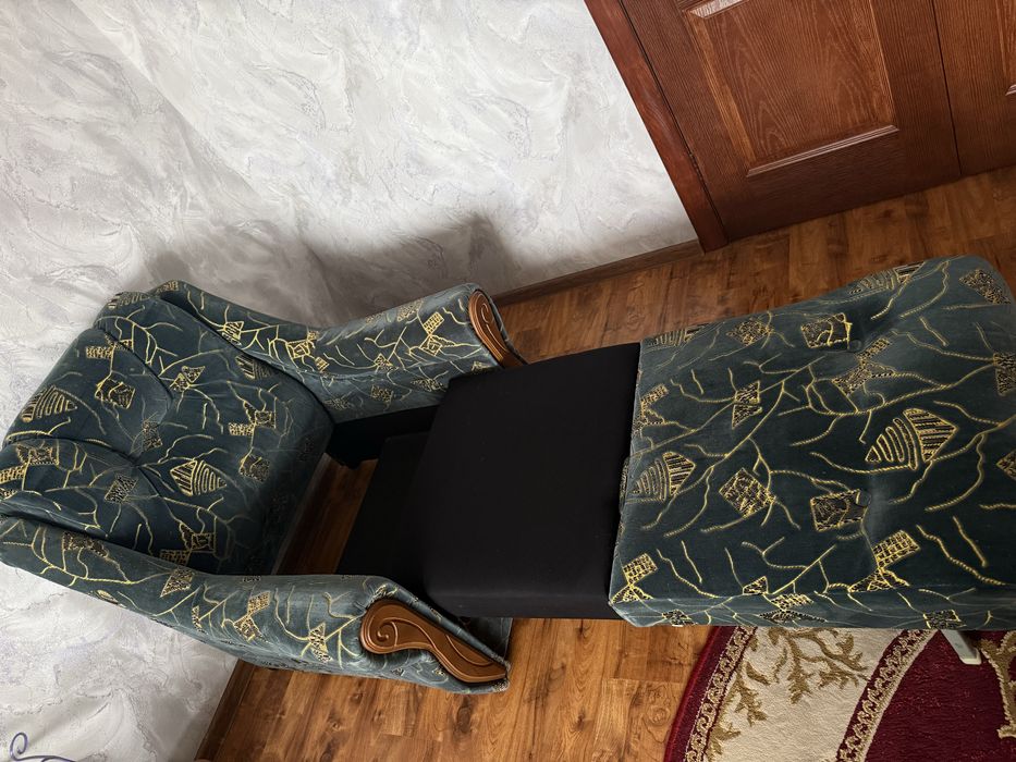 Продам мʼякі крісла в гарному стані