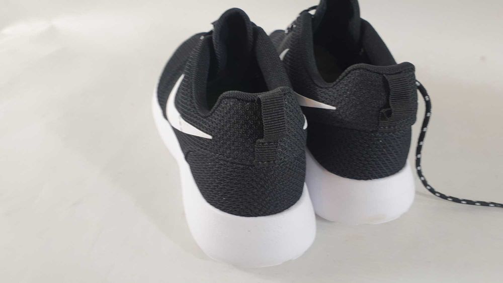 nike rosherune obuwie sportowe 40