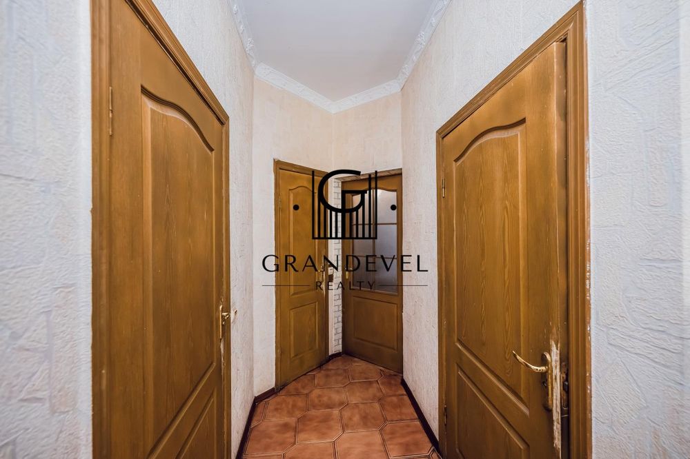 Продаж 2к квартири, Лютнева 1-1А, Бортничі, Харківський