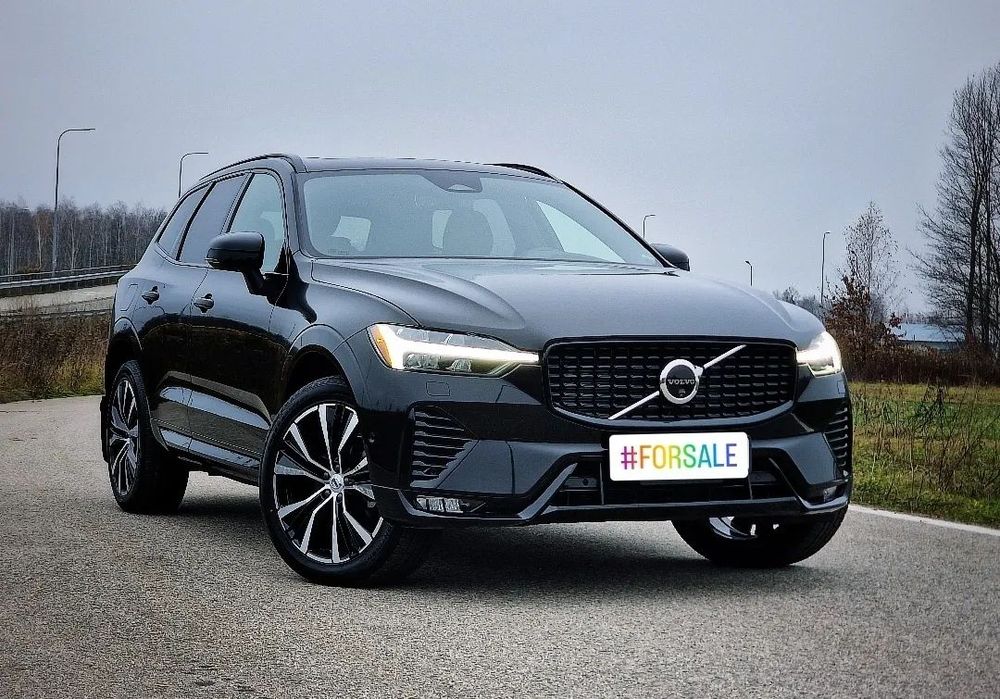 Volvo XC 60 2.0 B5 PLUS Hybryda Pakiet Dark
