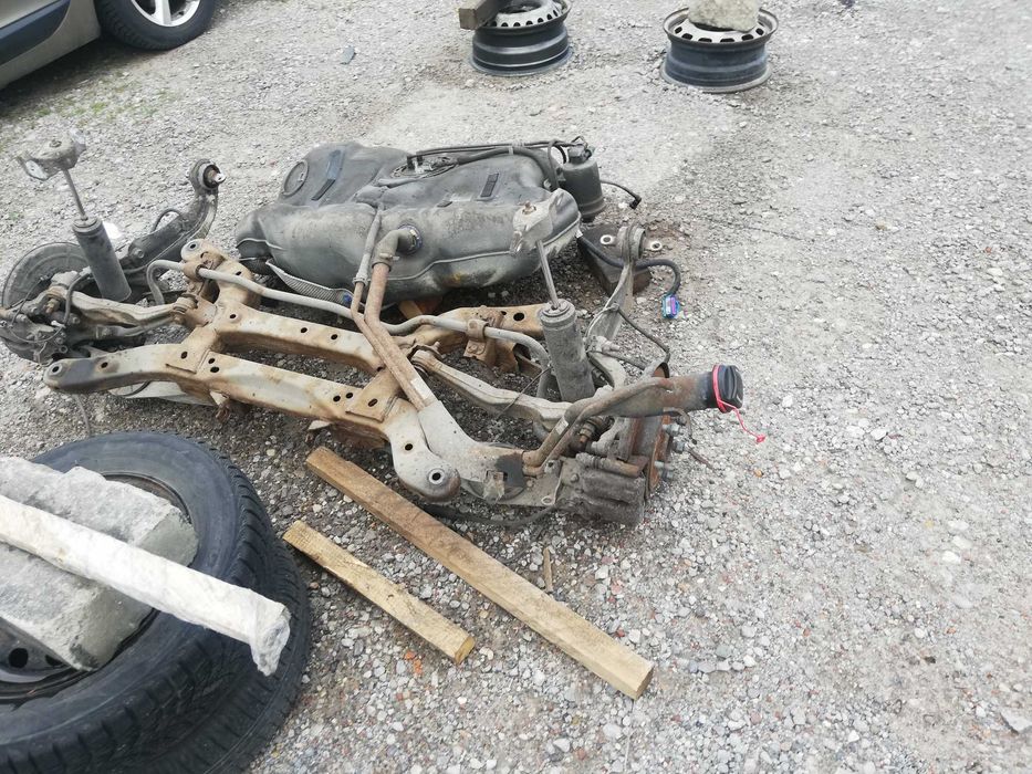 Opel Insygnia 12r. Servo , ABS , hamulec ręczny i inne cześci