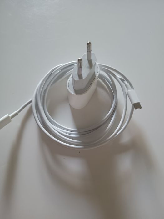 Oryginalna ładowarka Apple iPhone usb-c z długim kablem 2 m / stan bdb