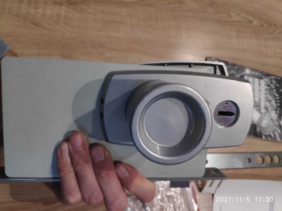 Замок електронний кодовий дверний VLS