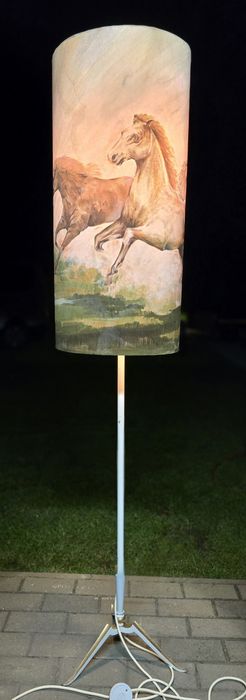 Lampka nocna podłogowa
