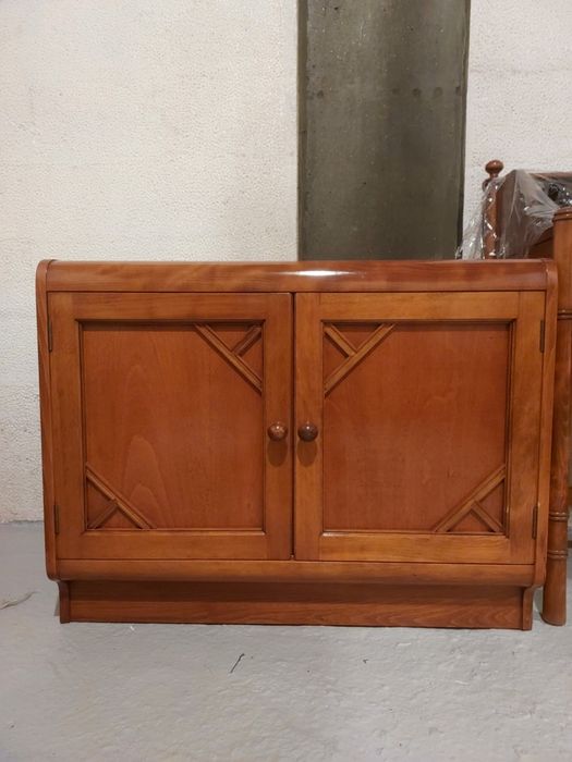 Móvel TV prateleira cerejeira bambu madeira nobre envernizado