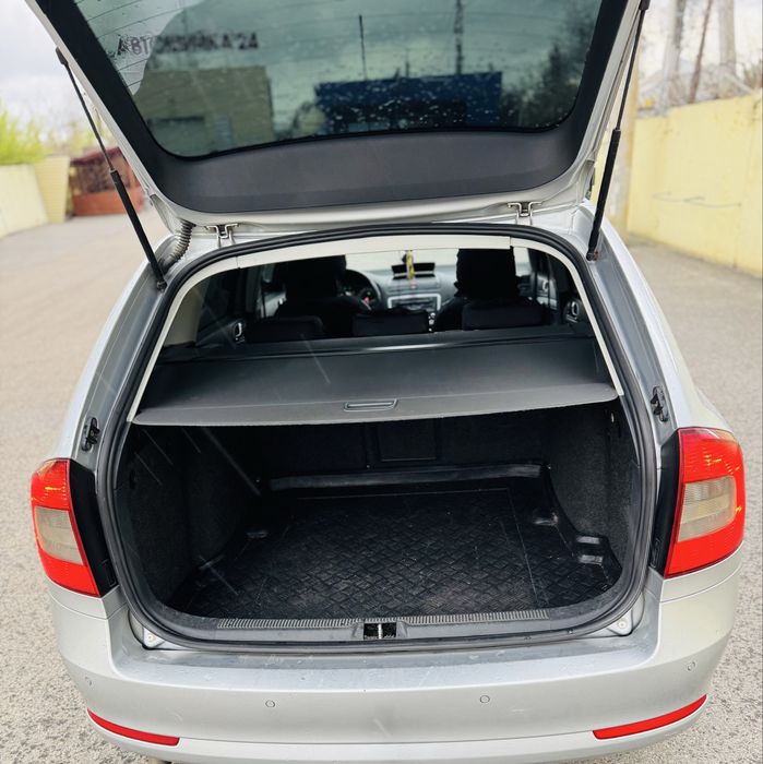 Skoda Octavia 2010 VIN TMBHE61Z9A2108062 фото оголошення 6 з 14