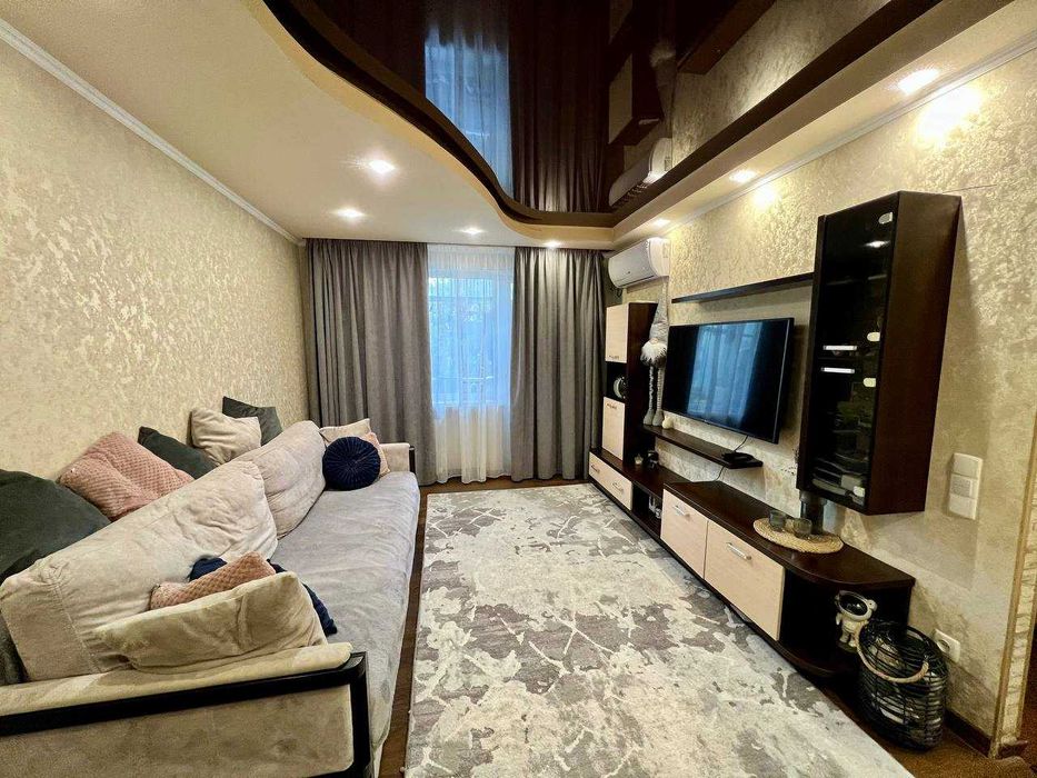 Продам 3-х комнатную квартиру район "80 школы"