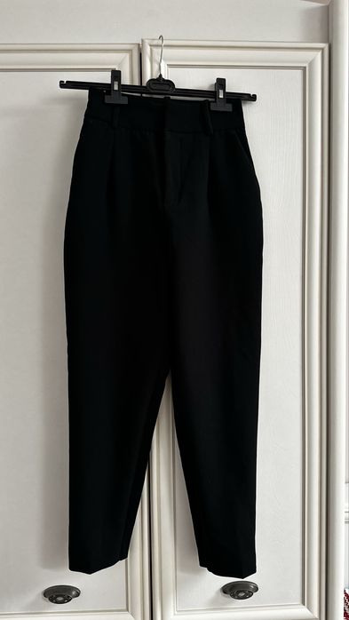 Класичні брюки zara