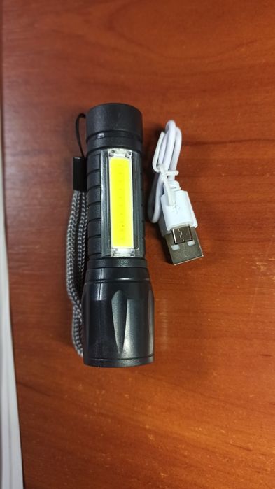 Фонарик на usb підзарядці, яскраво світить!!