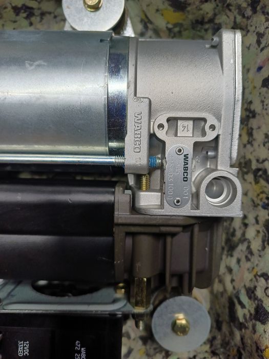 BMW E39 Kompresor Pompa Sprężarka Zawieszenia