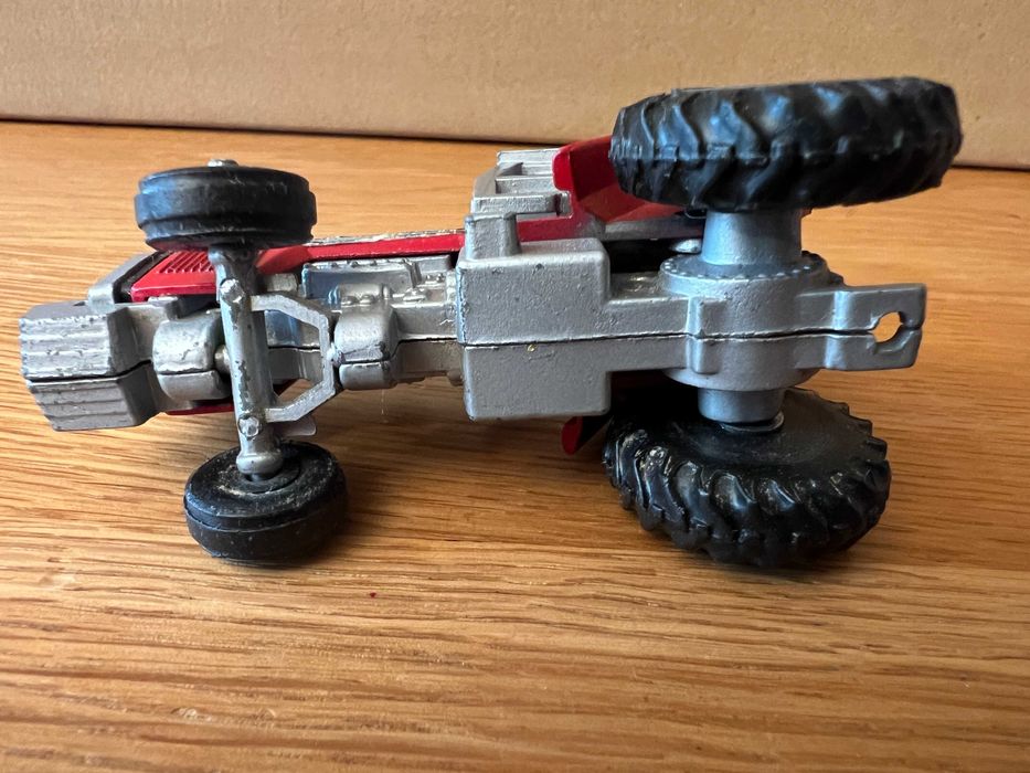 Model pojazdu - ERTL - Massey Ferguson 2775 - 1980