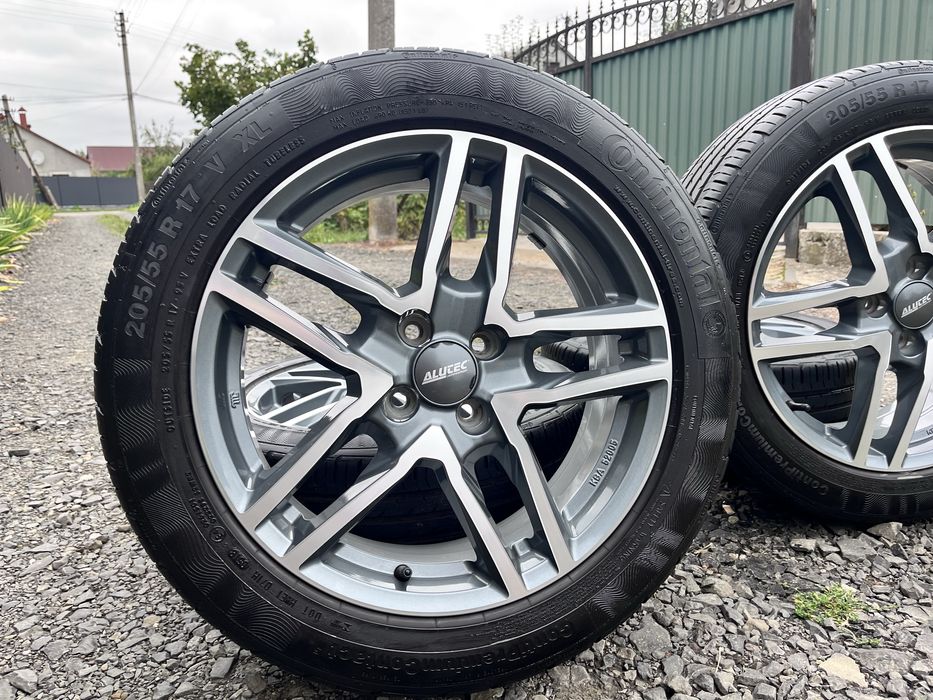 Диски Renault Ваз Dacia  4.100 R17 з літньою гумою 205.55R17
