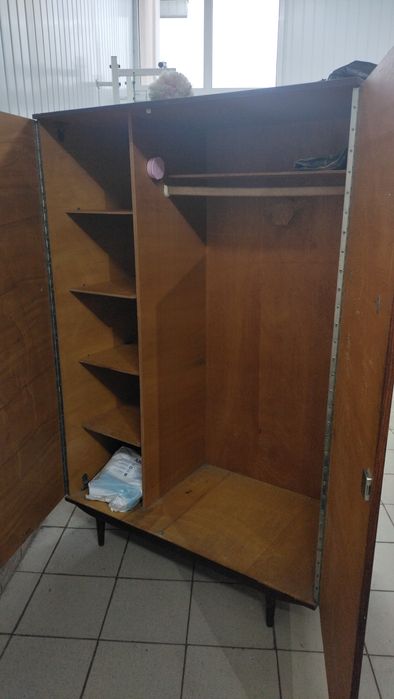 Шафа для одягу: 600 грн. - Меблі для спальні Львів на Olx