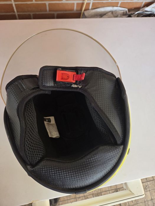 Capacete de proteção Mota