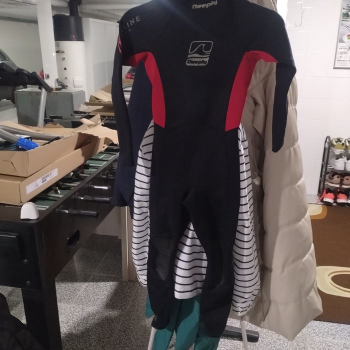 Fato surf deeply63824722946433121