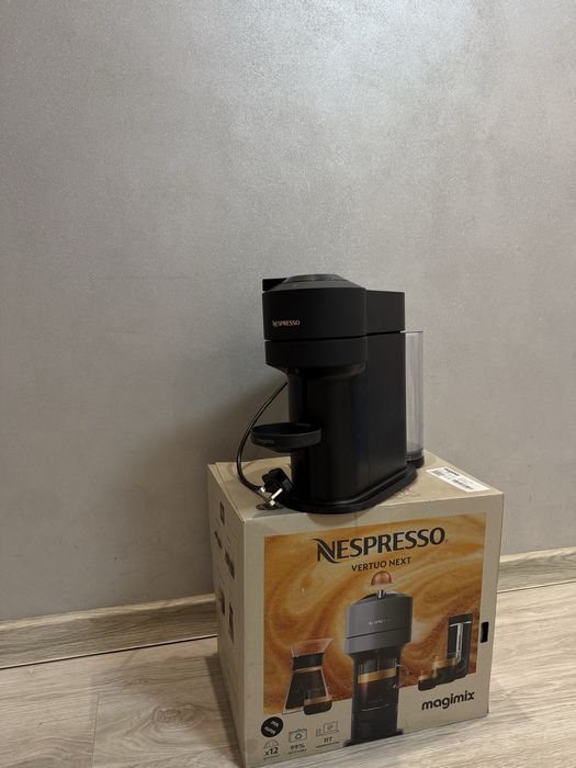 Кавоварка капсульна vertuo next
