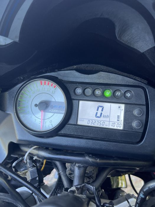 Продам мотоцикл Hyusongt250r