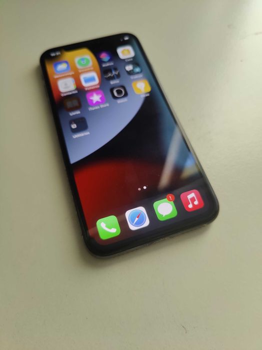 iphone x preto com desgaste