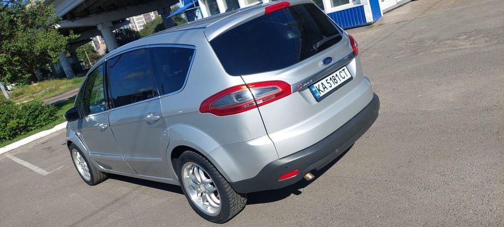 Продаётся Ford s-max