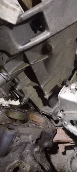 Запчасти Audi 100 C3