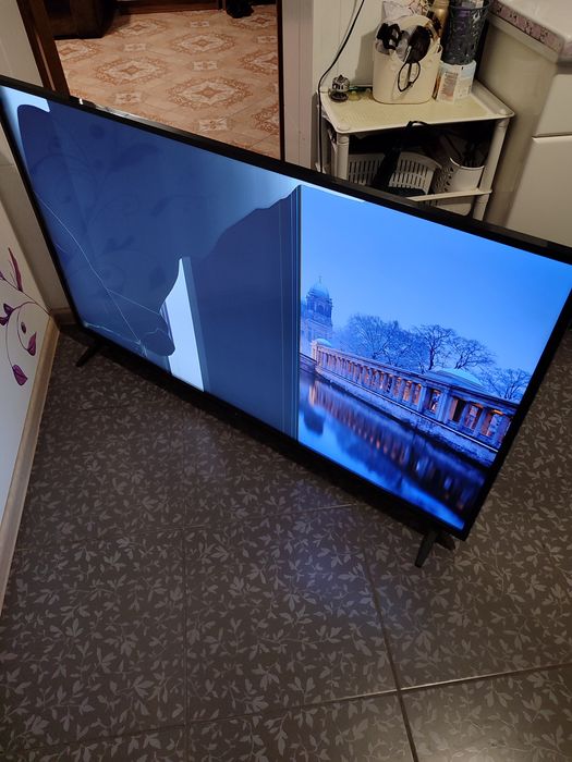 Продам телевизор 55