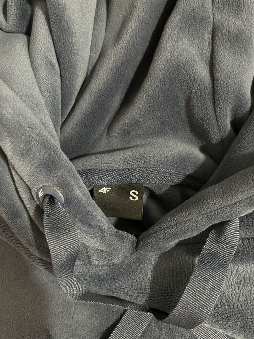 Bluza welurowa 4F rozm S. Granat. Ciepła. Świetny stan!