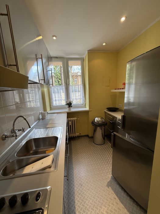 Ul. Odrowąża/Wrocławska, 2 pok. 50m