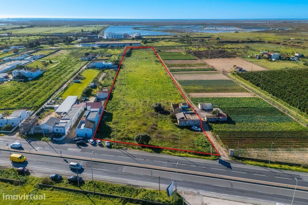 Villa for Rehabilitation | Land 19,147 m² | Faro | Algarve