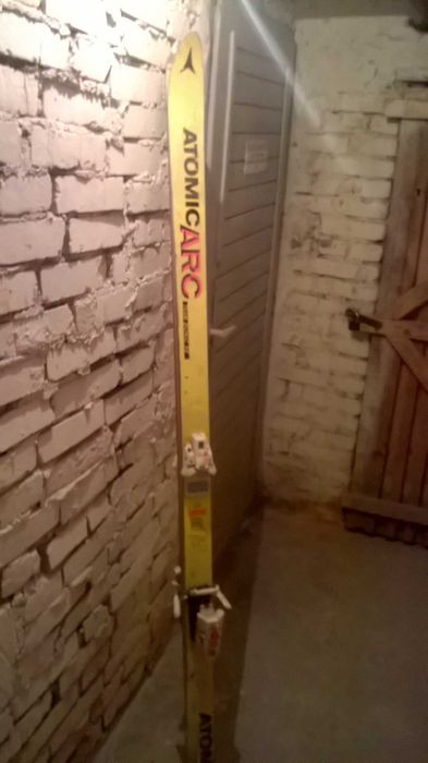 Narty ATOMIC Arc ok okolo-180  cm z zapięciami