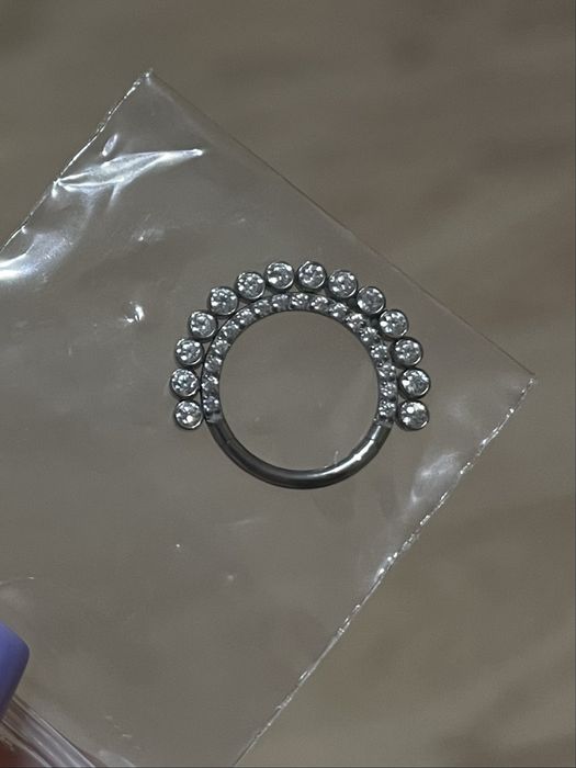 Клікер титановий з цирконами для проколу септум дейс