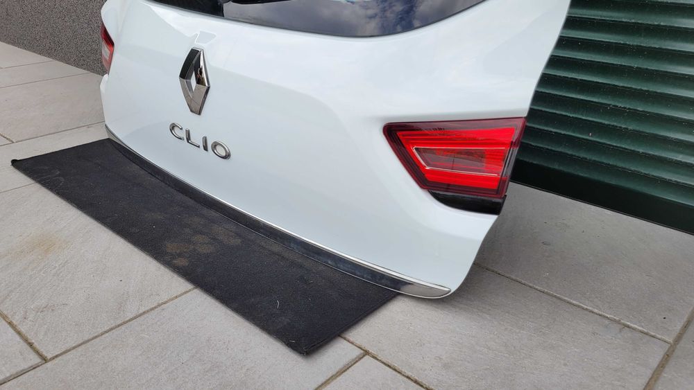 Renault clio IV 4 lift hatchback tylna klapa bagażnika tył OV 369 biała