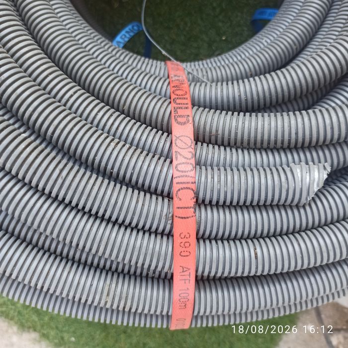 Tubo anelado/corrugado elétrico cinzento