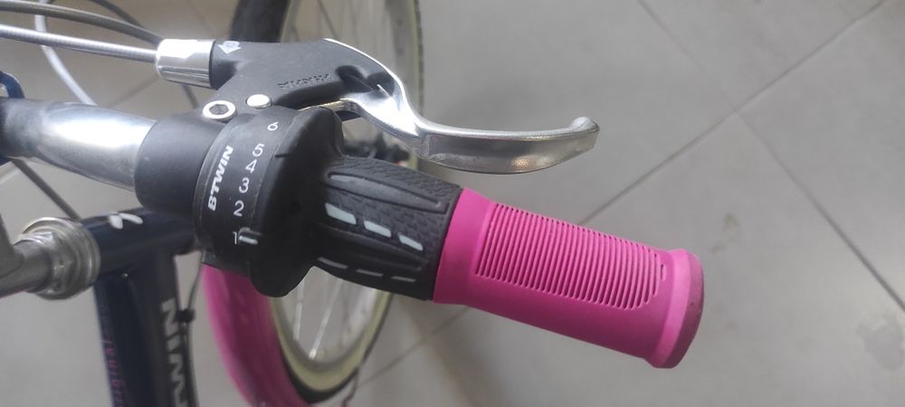 Bicicleta de menina Decathlon roda 24'