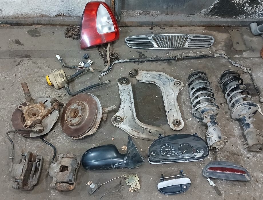 Нубира део, стойки, амортизаторы.