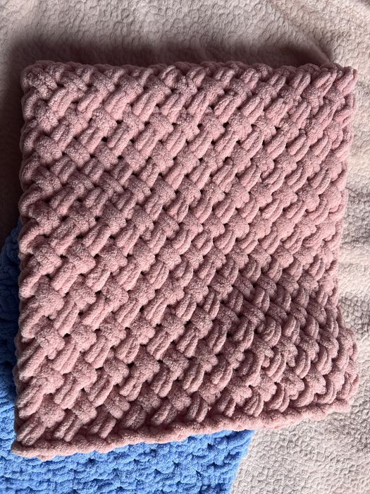 Вʼязанний дитячий пледик