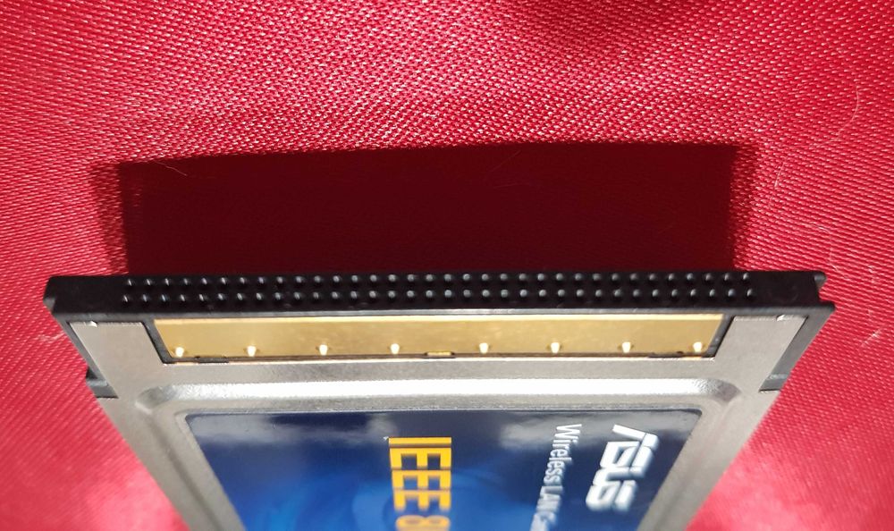 ASUS Wireless LAN Card Bus Adapter64584337769857122