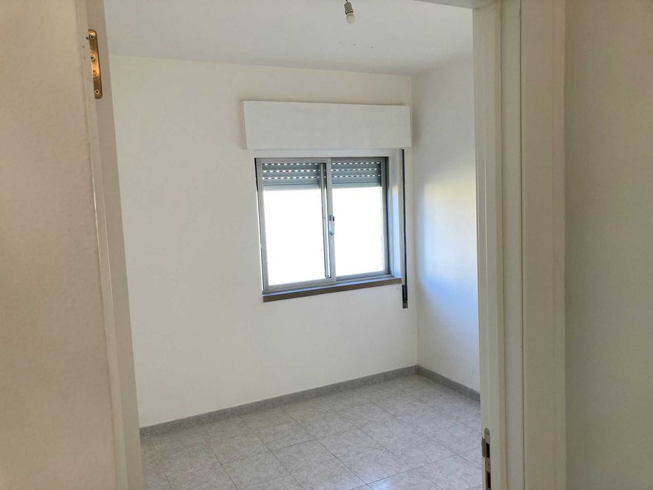 Apartamento T2 para Arrendamento – Torres Vedras