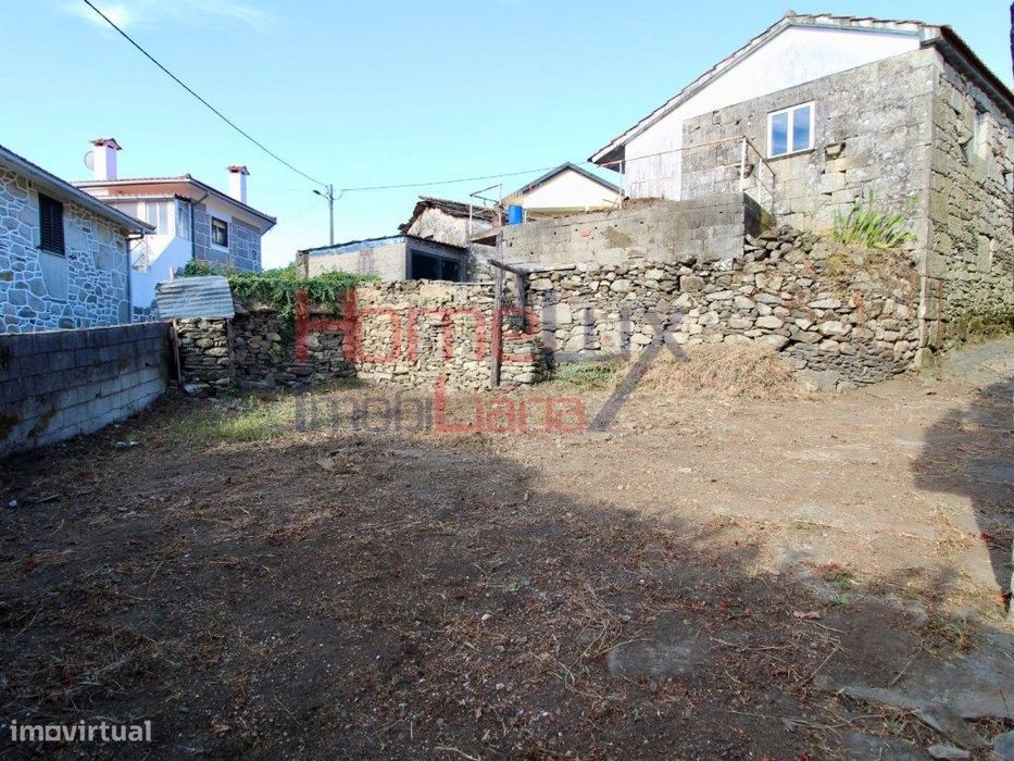Ruína em Moimenta, Cabril
