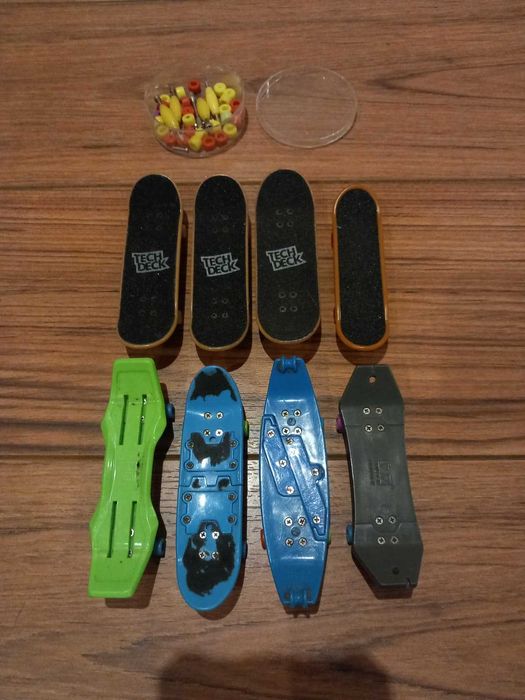 Tech Deck Skatepark Completo + 8 Skates de Dedo + Acessórios