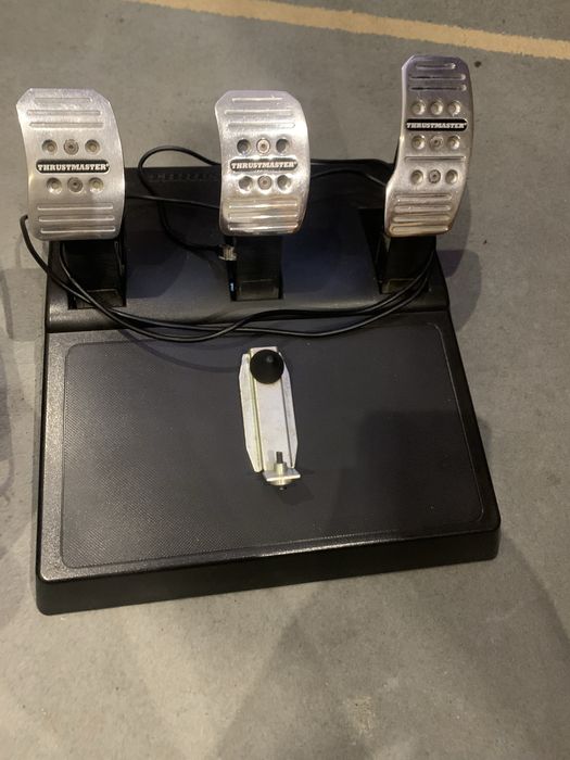 Игровой руль Thrustmaster T150 pro