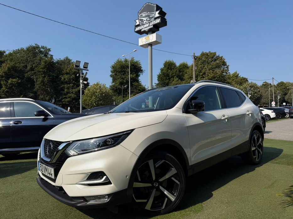 Nissan Qashqai 1.6 dCi Tekna Premium Black Leather Xtronic