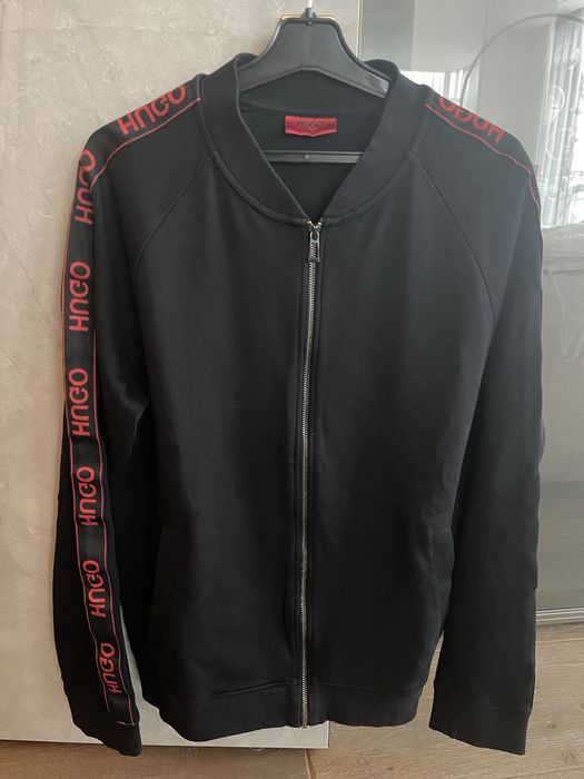 Спортивная мужская куртка HUGO/ Armani  оригинал