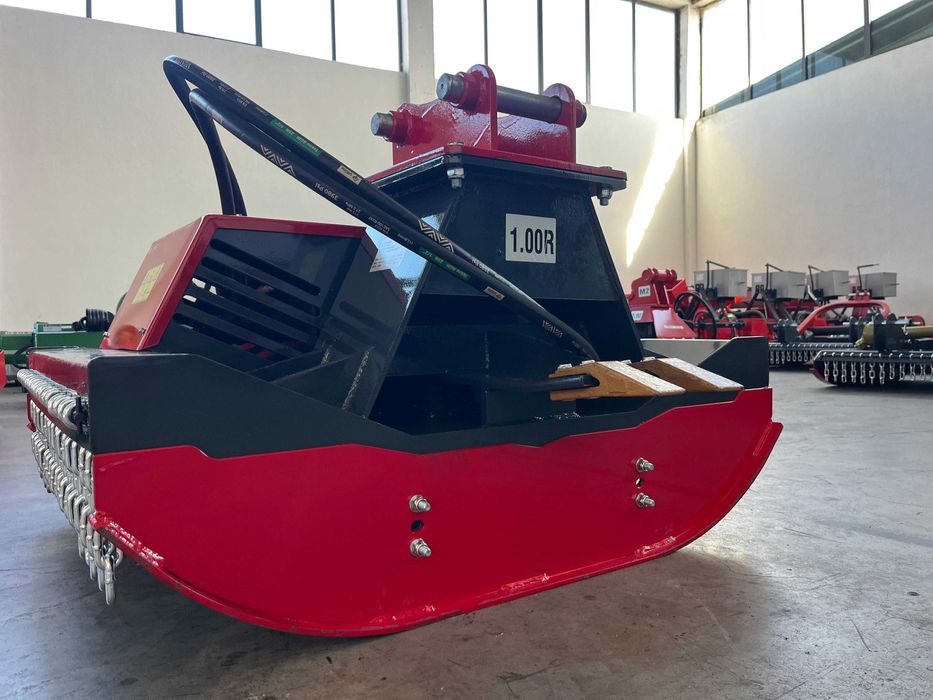 Capinadeira p/ Giratória Industrial/Profissional NOVO