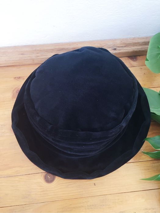 Czarny damski kapelusz vintage