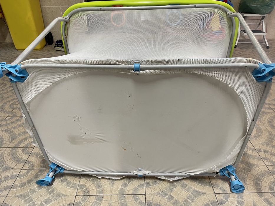 Parque infantil em bom estado