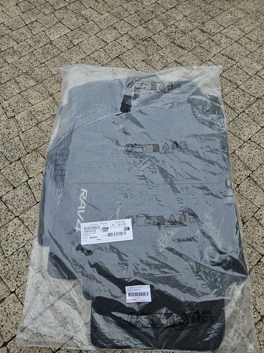 Dywaniki Rav4 2025 PW2100R025