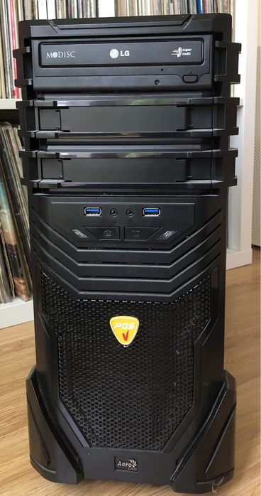 Złożony komputer stacjonarny