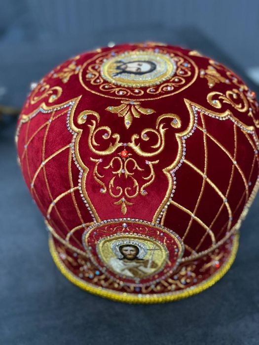 Священна митра.