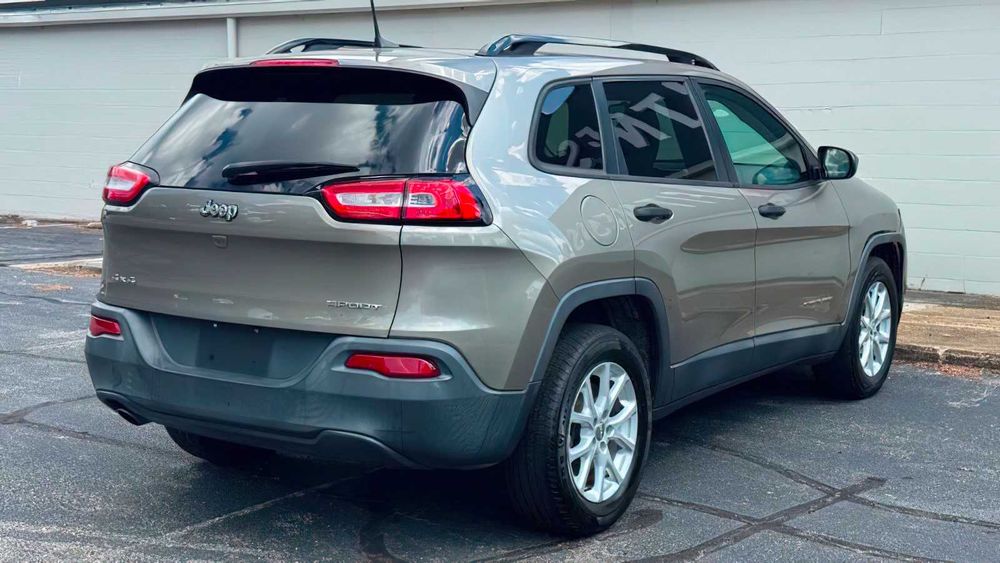 Jeep Cherokee      2017